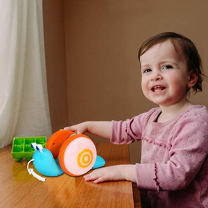حلزون موزیکال طناب دار آبی pull - along snail toy -اسباب بازی